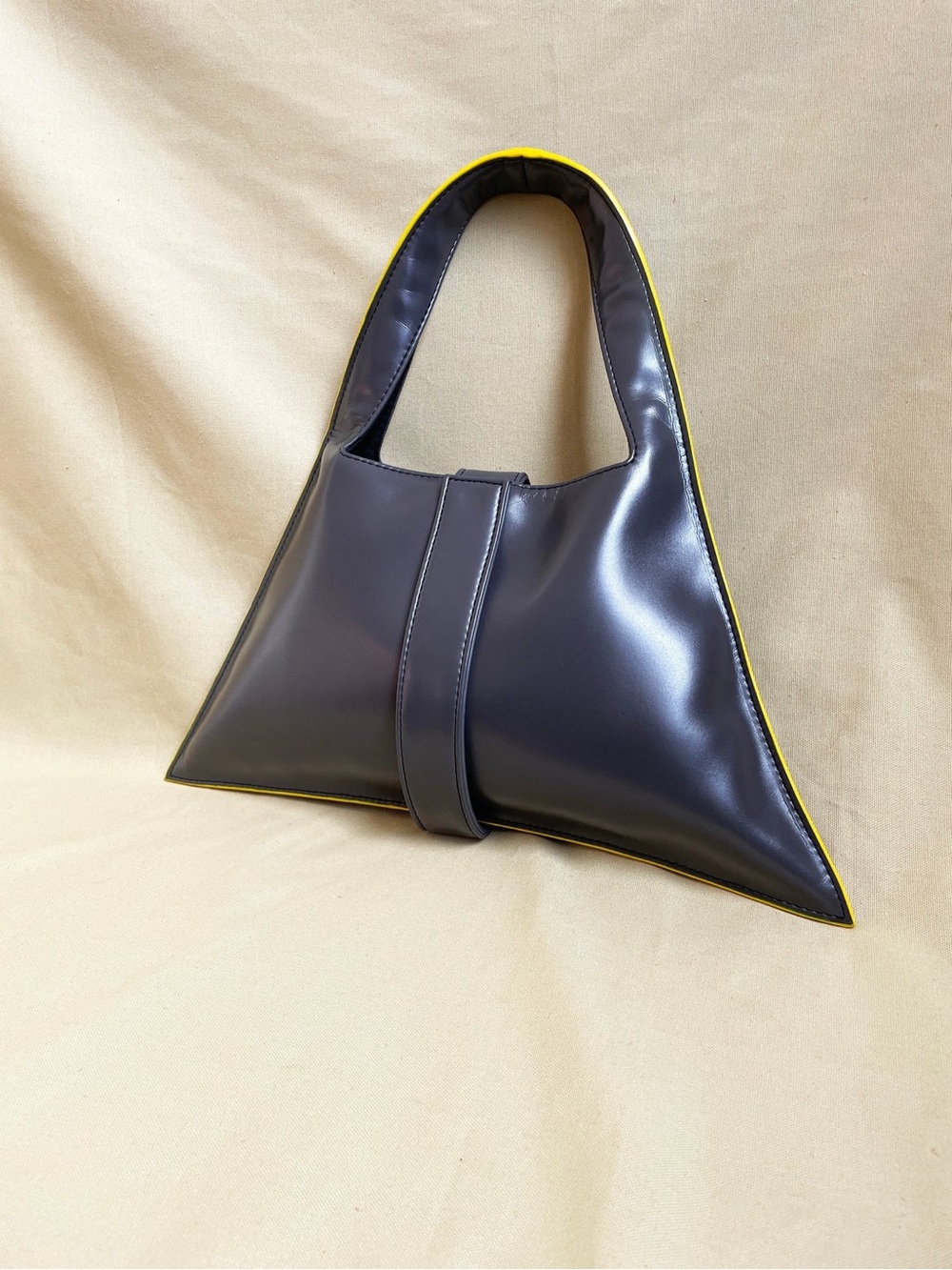 EDAS Minimalist Triangle Shoulder Bag
